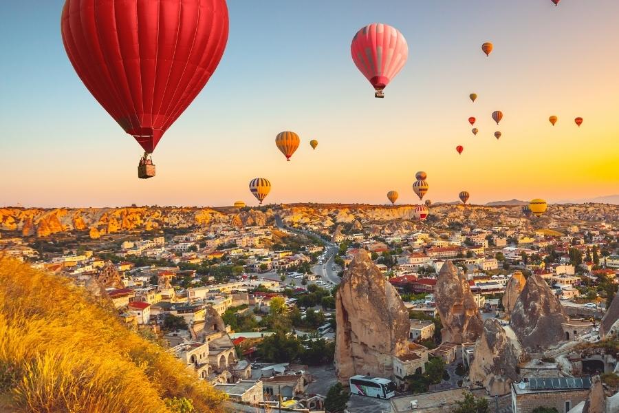 Why is Cappadocia famous for hot air balloon