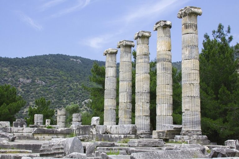 7 Days Ephesus, Priene, Miletus, Didyma, Pamukkale and Cappadocia, Budget Tour from Istanbul by Bus